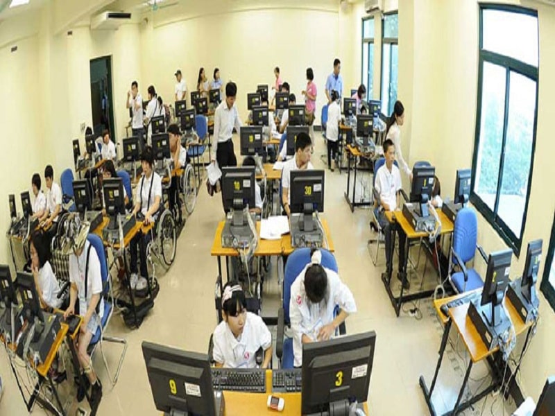 NKT tiếp cận công nghệ thông tin