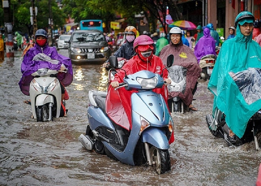 Mưa dông ở Bắc Bộ và Trung Bộ kéo dài đến ngày 5-10