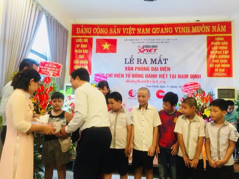 Một món quà trao đi - Ngàn ý vàng gửi tới!