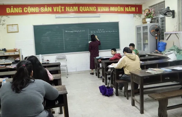 Mỗi học sinh trong lớp học tình thương của cô Huyền là một hoàn cảnh khác nhau.