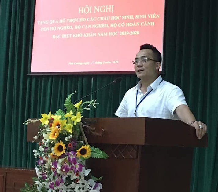 Ông Dương Ngọc Thỏa, Phó Chủ tịch UBND Phường Phú Lương phát biểu trong Hội nghị