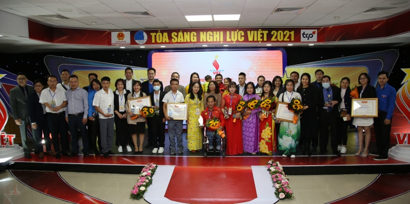 Chương trình  Tỏa sáng Nghị lực Việt năm 2021