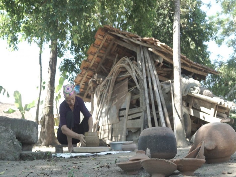 Nghe nhan làm noi dat Co Dam