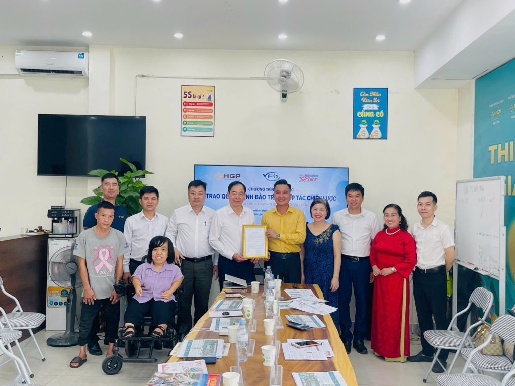 Lễ trao quyết định bảo trợ của Liên hiệp hội về người khuyết tật Việt Nam cho Hoàng Gia Phát Group
