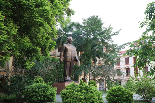 Tượng Đài