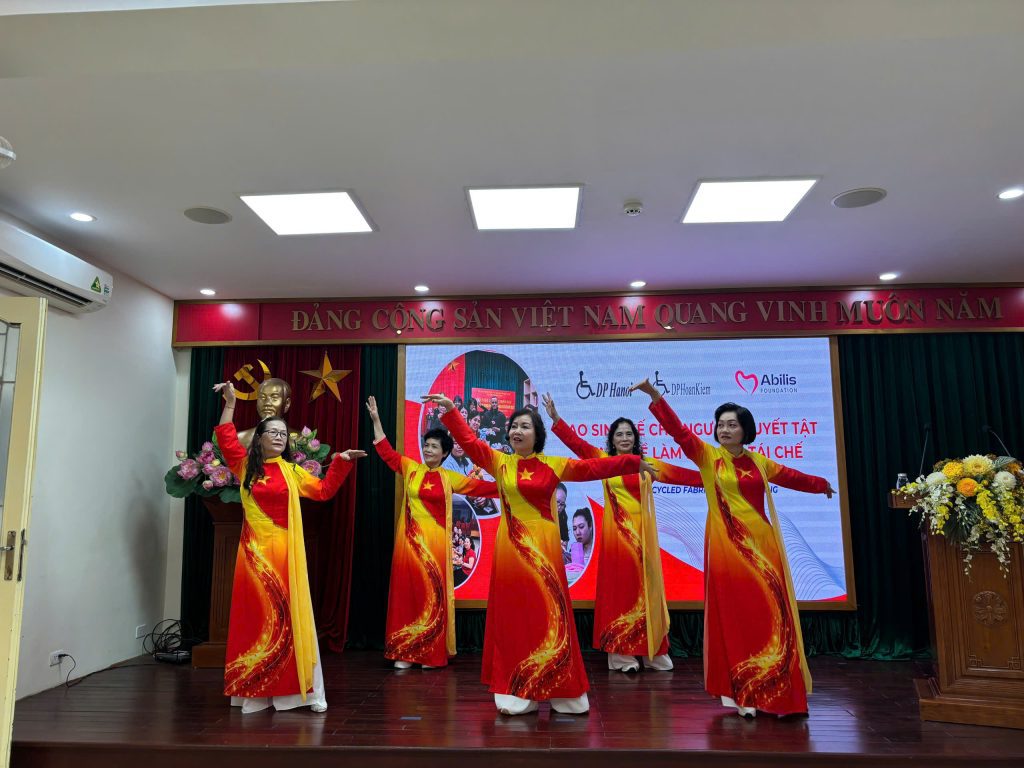 Khơi nguồn sinh kế xanh từ những tấm vải vụn 37 1790782875138 2080546036908021947 7410229175938231218 0a51401eaf650ae0abada15f07a9ed78