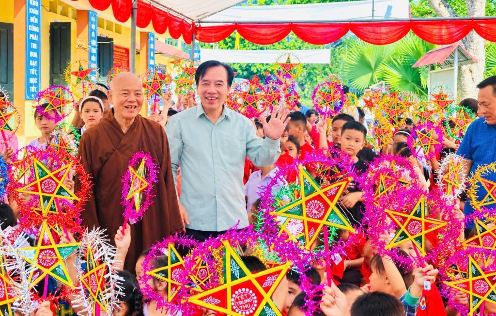 Anh 1 Ong Thuc va Thuong toa