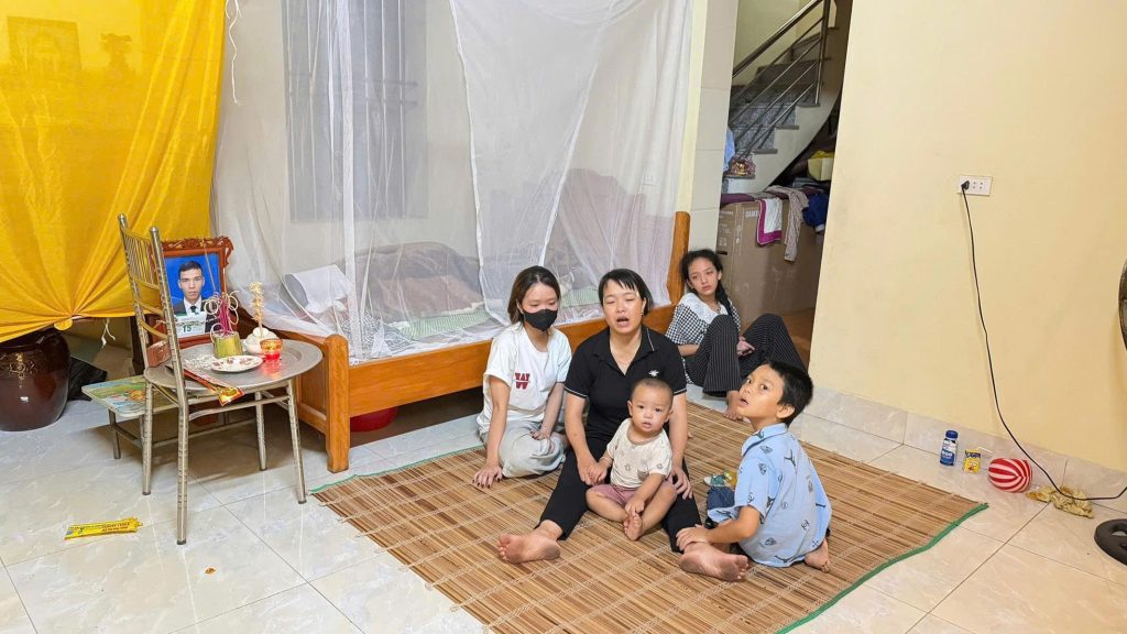 Người đàn ông tử vong do điện giật khi dựng rạp đám cưới ở Ninh Bình 6 1792916340551 1465707032569336005 1465707032569336005 feb17656eb07fea0bd82987db0e3926d