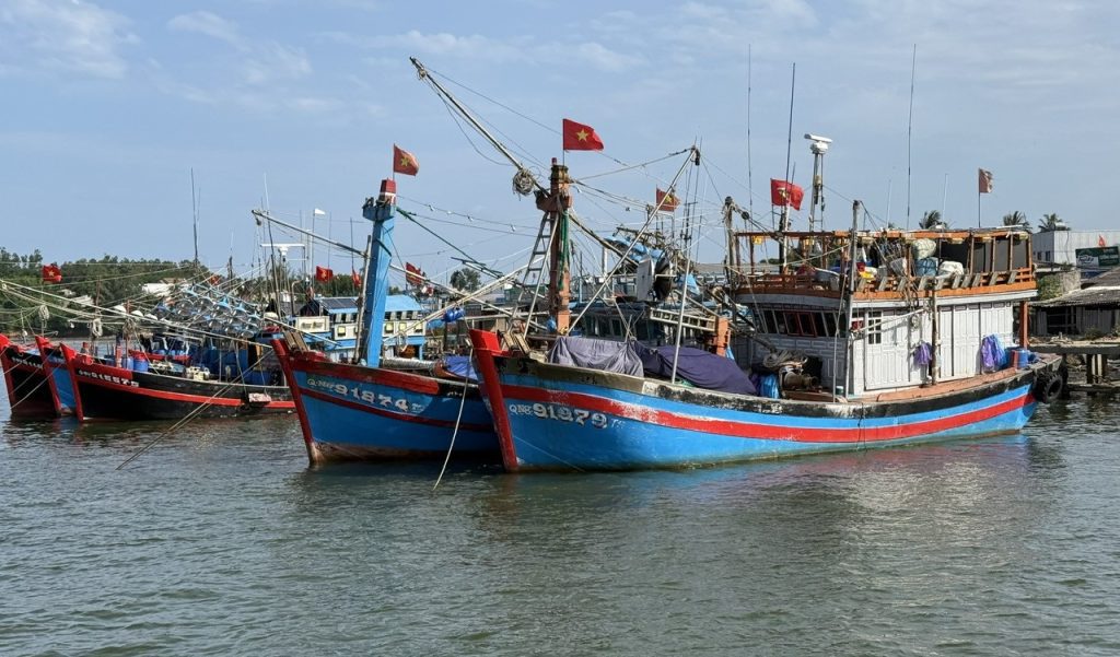 Hinh Quang Ngai tang cuong chong khai thac IUU