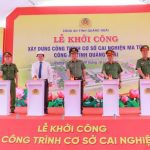 Trang chủ 110 Khoi cong