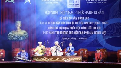 hát chau